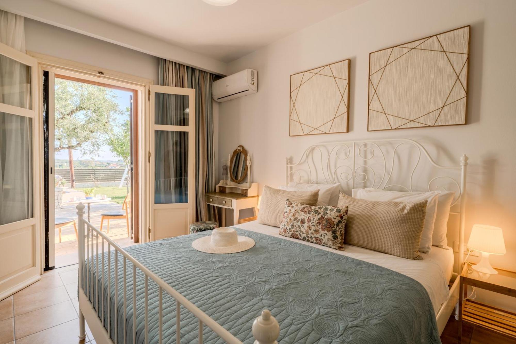 Vila Manoir Dennise Agrilia